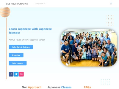 Blue House Okinawa(日本、〒904-0113沖縄県中頭郡中頭郡北谷町宮城３−１４９)