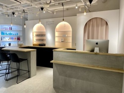 スティル ヘアアンドアイラッシュ(STILL hair & eyelash)(北海道札幌市中央区大通西1-11番地ルトロワ5F)