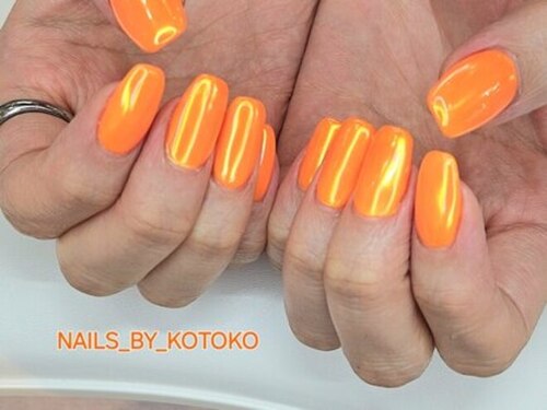 ネイルズバイコトコ(NAILS BY KOTOKO)(北海道札幌市中央区南3条西3-9-2 ピクシスビル3F 美容室EVESURR内 )