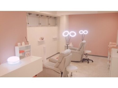 アイル 大通店(eyell)(北海道札幌市中央区南3条西2- (狸小路2-内)N.vicoloビル 4F)