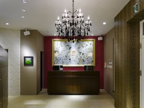 アース 青森浜田店(HAIR&MAKE EARTH)(青森県青森市浜田1-7-8 )