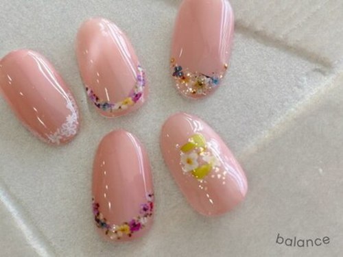 バランス シンプルネイル&アイラッシュ泉中央店(balance)(宮城県仙台市泉区泉中央3-2-1ルーセント21 2F)