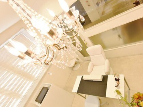エヌ ネイルビューティ(N nail beauty)(茨城県土浦市東真鍋町9-31 Яe ヘアサロン2F)