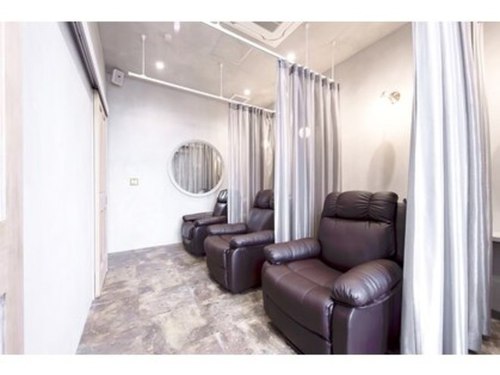 アース コアフュールボーテ みどり店(EARTH coiffure beaute)(群馬県みどり市笠懸町阿左美1303-2 アクロスプラザ笠懸)