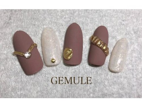 ネイルアンドアイラッシュ ジェムール 川越店(Nail&Eyelash GEMULE)(埼玉県川越市新富町2-1-1 3F)