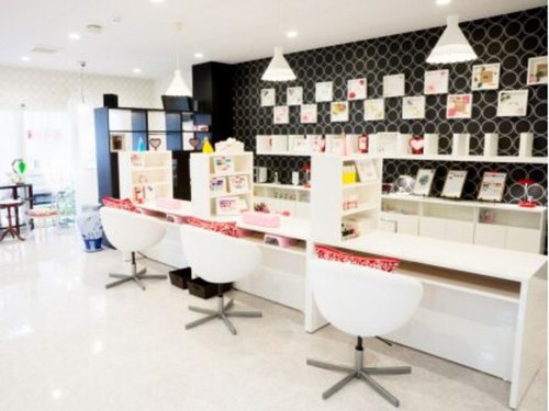 エムズネイル 東松山店(M's Nail)(埼玉県東松山市砂田町16-2)