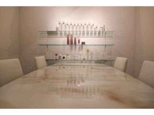 メディカル ビューティー スタジオ アールティ 南越谷店(Medical Beauty STUDIO RT)(埼玉県越谷市南越谷1-19-8 吉澤ビル402)