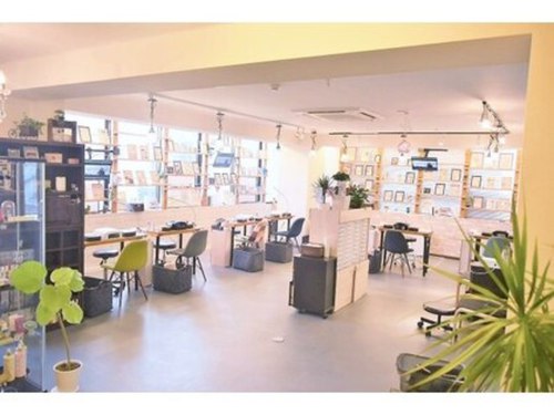 シェアサロン ディテール 千葉店(Detail)(千葉県千葉市中央区新町15-2大友ビル301)