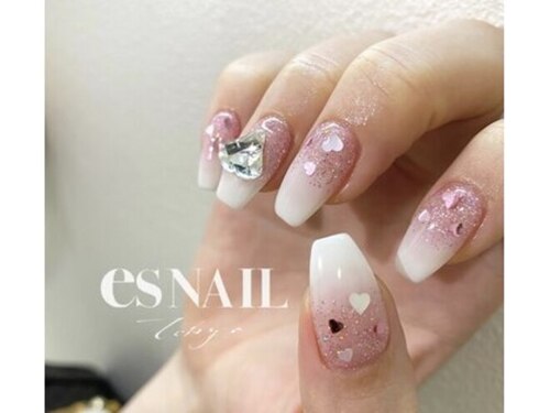 エスネイル 新宿西口店(es NAIL)(東京都新宿区西新宿7-4-5 冨士野ビル8階)