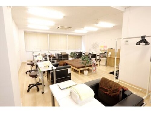 ネイルサロンノーネイル新宿(東京都新宿区西新宿1-4-8 第三加藤ビル4F)