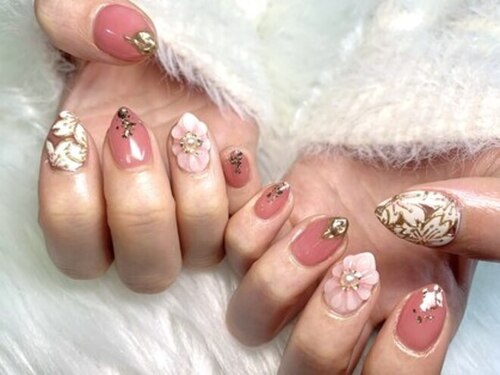ネイルサロン リラ (Nailsalon Lilas)(東京都新宿区新宿1-※住所詳細は予約完了後にお伝えします)