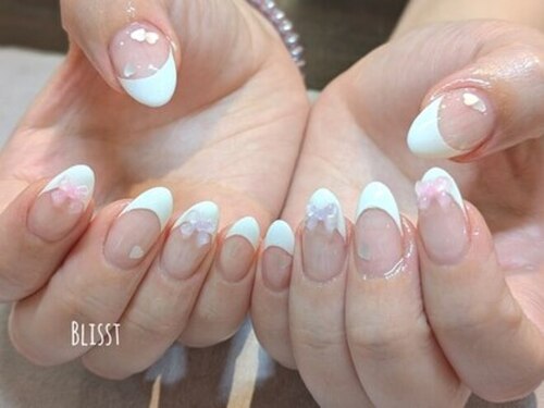 ネイルサロン ブリスト 新宿店(Nail Salon Blisst)(東京都新宿区新宿4-3-15 レイフラット新宿310)
