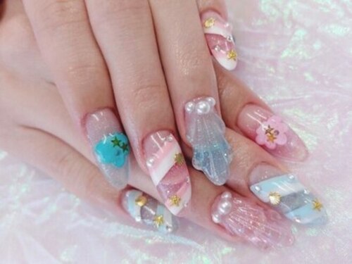 ネイルリアン(Nail lieN)(東京都新宿区西新宿7-9-15-新宿ダイカンプラザビジネス清田ビル804)