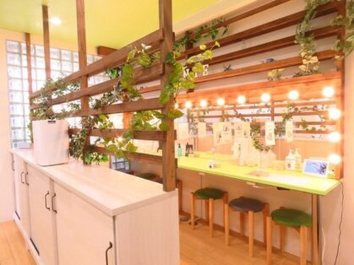 ミントラッシュ新宿東南口店(東京都新宿区新宿4-1-6 田畑ビル601)