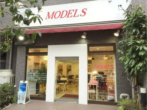 モデルス ネイル アンド アイラッシュ(MODELS)(東京都台東区雷門1-12-8 1F)