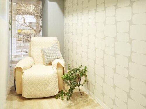 セルカ ヘアーアンドネイル(CERCA HAIR&Nail)(東京都世田谷区駒沢1-13-12 駒沢タカシビル2F)