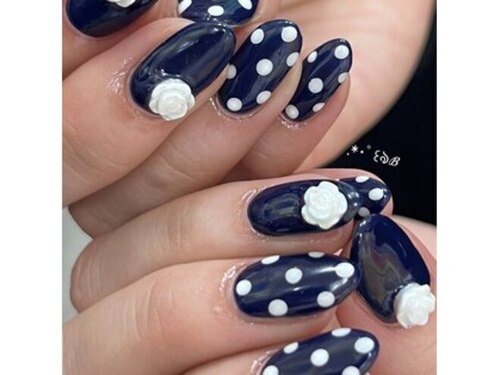 ニコネイル 千歳烏山店(NICO nail)(東京都世田谷区南烏山5-12-7橘花ビル301)
