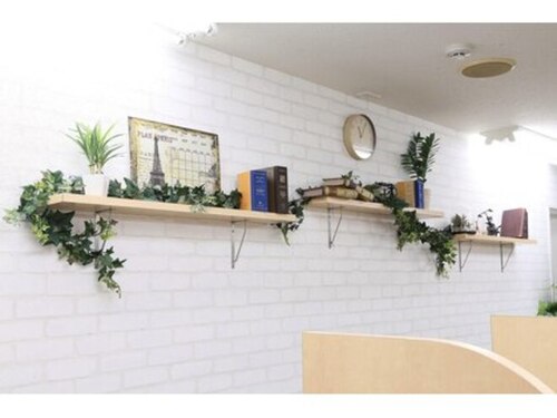 ハンドモデルネイル(東京都渋谷区円山町6-5石坂ビル2F エブリーネイル内)