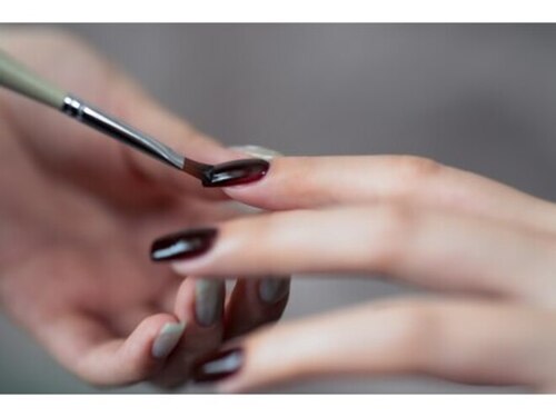 トーンネイルバイコラット(tone nail by KORAT)(東京都渋谷区神宮前6-31-10マンション31B棟205号室)