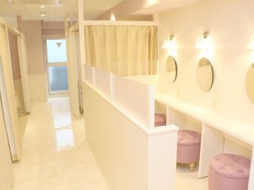 アンリミット 渋谷宮益坂店(Une limit)(東京都渋谷区渋谷1-6-4 The neat 青山ビル4階)