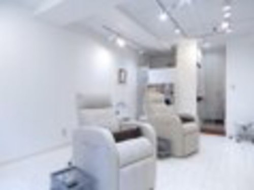 アールラッシュ 恵比寿店(R'Lush)(東京都渋谷区東3-20-10 KFビル1F )