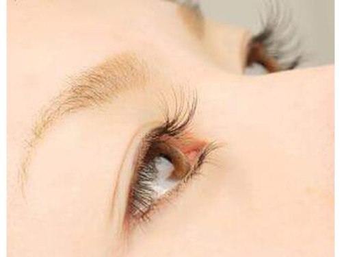 ヴィオレット アイラッシュ(violette eyelash)(東京都渋谷区代々木5-63-10 B1F)