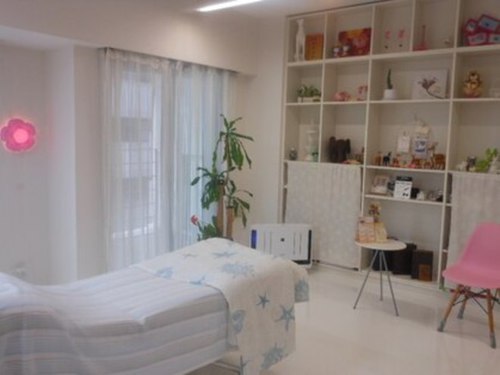 アイラッシュサロン フルール(eyelash salon FLEUR)(東京都渋谷区恵比寿1-24-11 GRASSE 402)