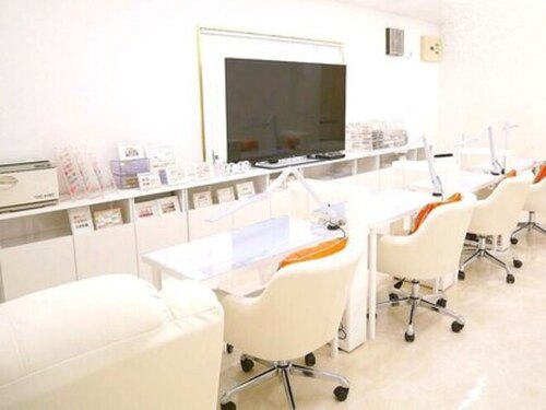 ラグジュアリーネイルズ アカバネ(Luxury Nails Akabane)(東京都北区赤羽2-9-1 TKCビル5F)
