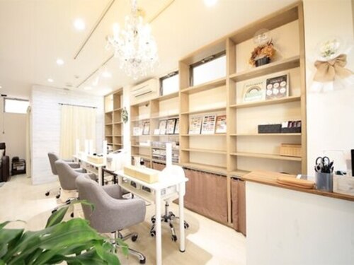 ネイルズアリー 立川店(Nails ally)(東京都立川市錦町2-2-28 小野ビル1F)