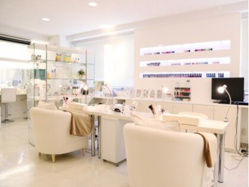 ナチュラルアップ ネイルアンドアイビューティー(Natural up)(東京都東久留米市本町1-3-19 Kmビル3F)