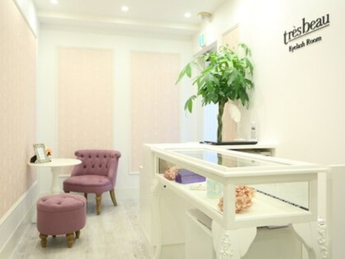 ビューテサロントレボー桜ヶ丘店(東京都多摩市関戸1-12-4糀屋ビル5F)