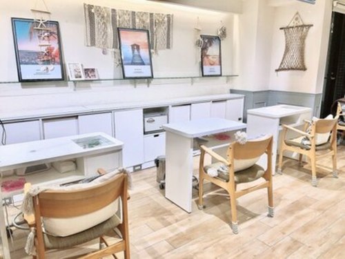ネオリーブ アイム ネイル(Neolive aim nail)(神奈川県横浜市西区南幸2-14-5 広枝ビル3F)