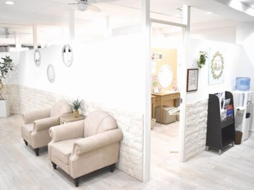 アイサロンフェア 横浜(eyesalon Fair)(神奈川県横浜市西区南幸2-17-4西口第2甘糟ビル5F)