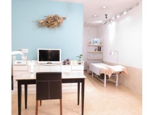 リンドー ネイルアンドアイラッシュ(Lindo Nail&Eyelash)(神奈川県横浜市青葉区市ケ尾町1153-4 パークアベニュー市が尾2F)