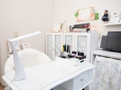 ネイルサロン マルラニ(Nailsalon malulani)(神奈川県相模原市南区相模大野7-6-5大栄駅前マンション302)