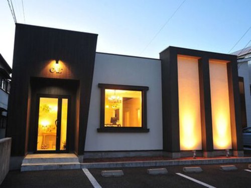 エステティックアンドアイラッシュ ラボカル 甲府本店(LABO.CAL+)(山梨県甲府市伊勢2-13-6)