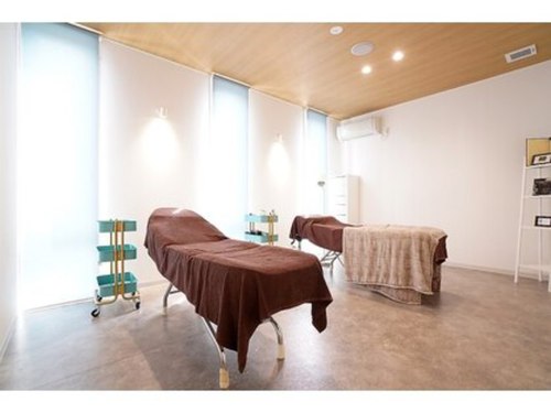 ヘアサロン ビスポーク(HAIR SALON BESPOKE)(山梨県甲府市中小河原1-13-7-2階)