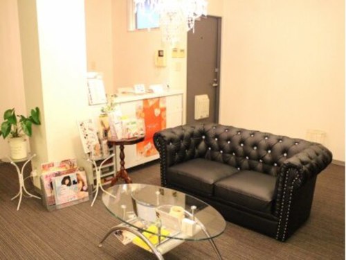 トリーシア(Nail & Beauty Salon Tri-xia)(岐阜県岐阜市西荘1-16-12 高井ビル2F)