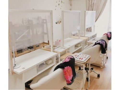 リリーローズ(Lily Rose )(愛知県名古屋市緑区滝ノ水1-2402シュプリーム滝ノ水102)