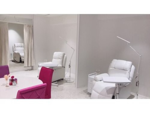 アース 豊橋店(HAIR & MAKE EARTH)(愛知県豊橋市広小路1-18 ウェルプラザユメックス1F2F)