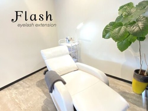 フラッシュ 春日井店(Flash)(愛知県春日井市高山町36-1)