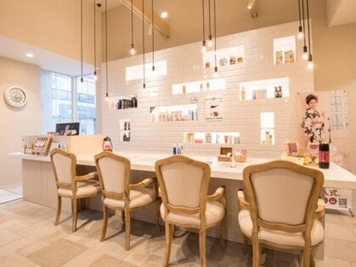 ミミラッシュ 津エアラセシル店(MIMI RUSH)(三重県津市高茶屋小森上野町1060-7)