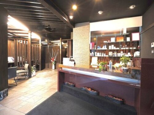 ルクサージュ(LUXAGE)(三重県伊勢市岩渕3‐5‐3)