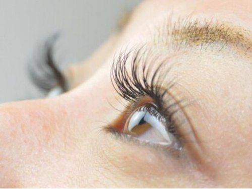 エンジェルアイ(Angel eye)(京都府京都市南区東九条下殿田町26 松宮ビル3F (TEL075-682-1222))