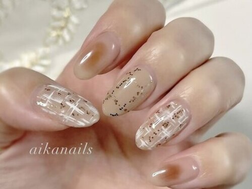 アイカネイルズ(aika nails)(京都府京都市中京区西ノ京小倉町3-8 2F)