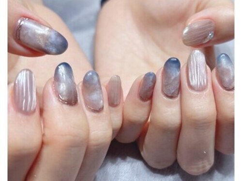 マナレア ネイルズ(MANALEA Nails)(京都府京都市下京区麩屋町通高辻下る鍵屋町204 イクスピリオド京都河原町202号室)