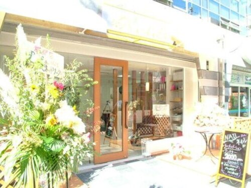 ネイルアンドアイラッシュ リラ 東三国店(Rela)(大阪府大阪市淀川区東三国4-17-8)