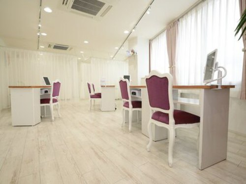 レリーナ 梅田店(RALINA)(大阪府大阪市北区鶴野町-1-3 安田ビル5F)