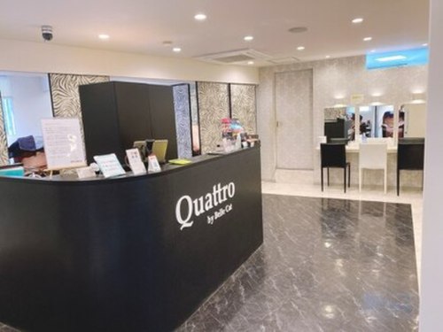 クワトロバイベルキャット(大阪府大阪市北区角田町1-20フキヤビル6F)