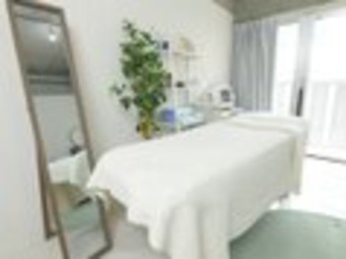 サロンドムー(Salon'd mou)(大阪府大阪市中央区久太郎町2-4-16-1003)